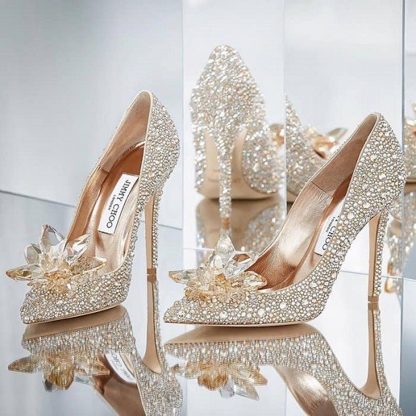 Top 10 mẫu giày cưới nữ đẹp cho cô dâu
